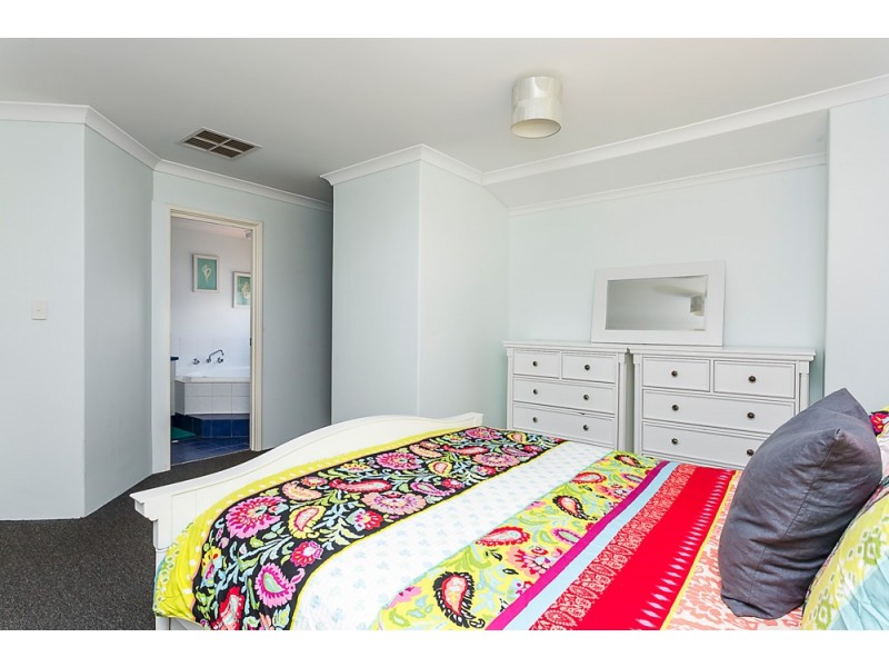 5 Dillon Way, Secret Harbour WA 6173