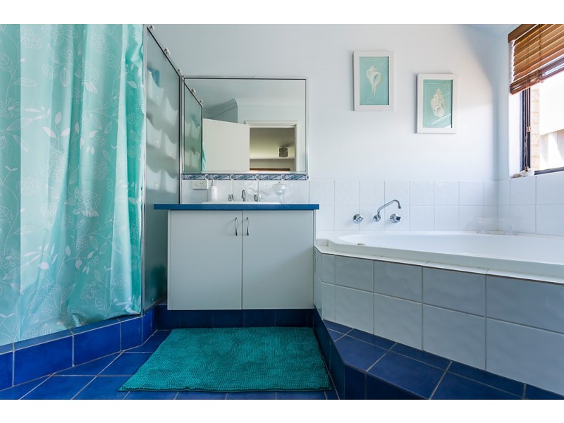 5 Dillon Way, Secret Harbour WA 6173