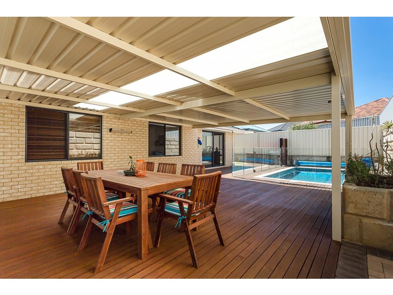 5 Dillon Way, Secret Harbour WA 6173