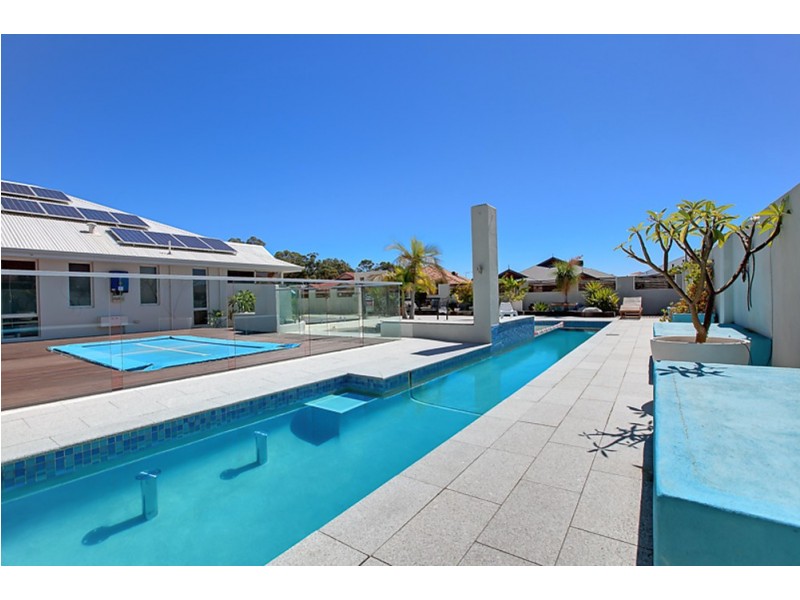 56 Nottely Cr, Secret Harbour WA 6173