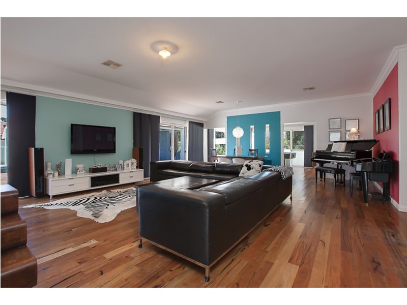 56 Nottely Cr, Secret Harbour WA 6173