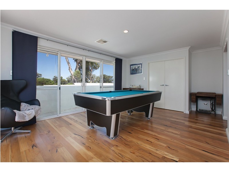 56 Nottely Cr, Secret Harbour WA 6173