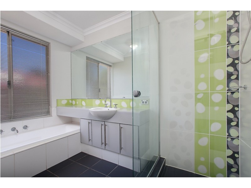 56 Nottely Cr, Secret Harbour WA 6173