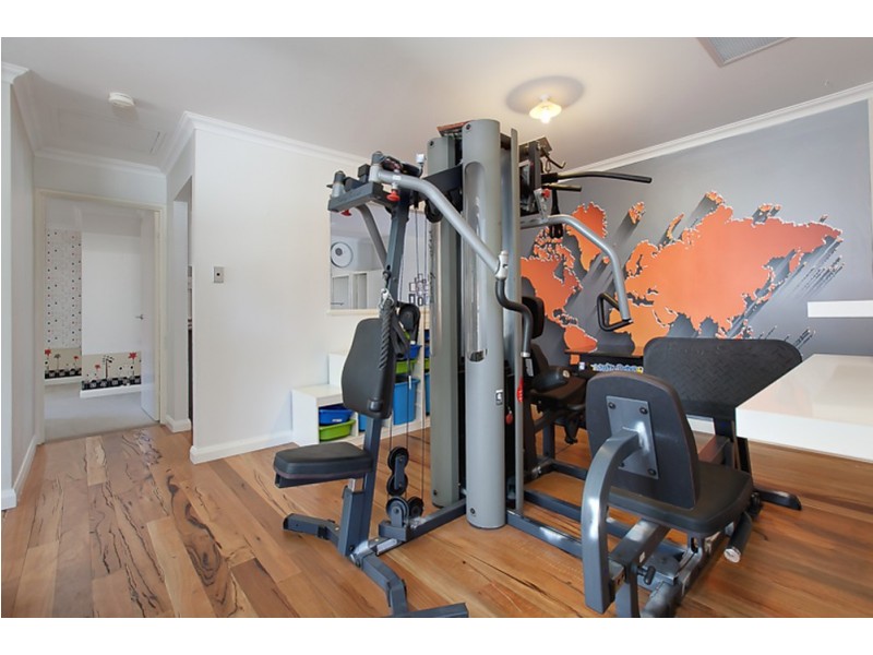 56 Nottely Cr, Secret Harbour WA 6173