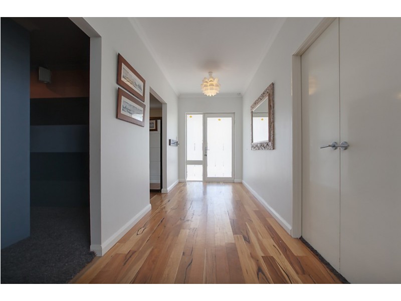 56 Nottely Cr, Secret Harbour WA 6173