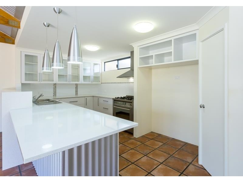 22 Kingscliff Ave, Secret Harbour WA 6173