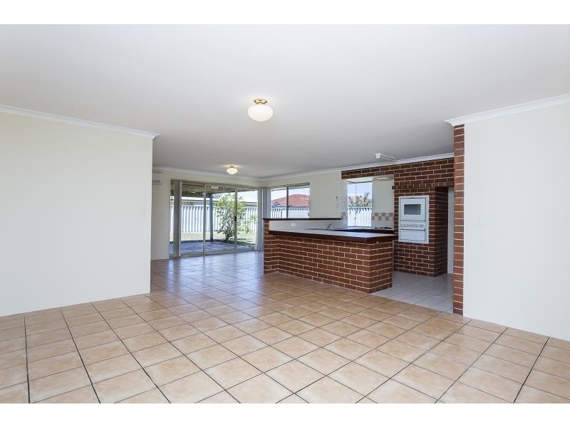 62 Triton Avenue, Waikiki WA 6169