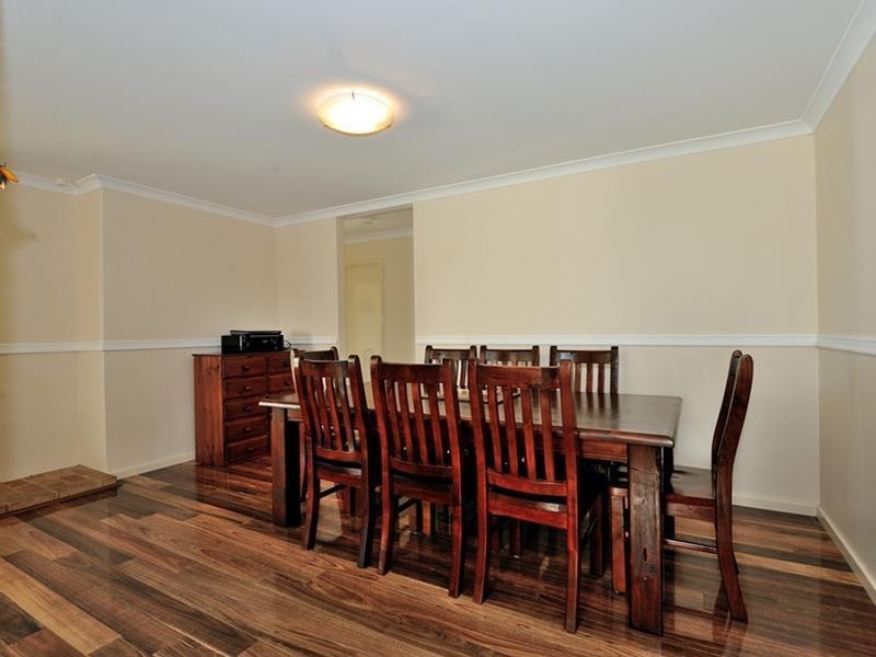 30 Parkland Drive, Warnbro WA 6169