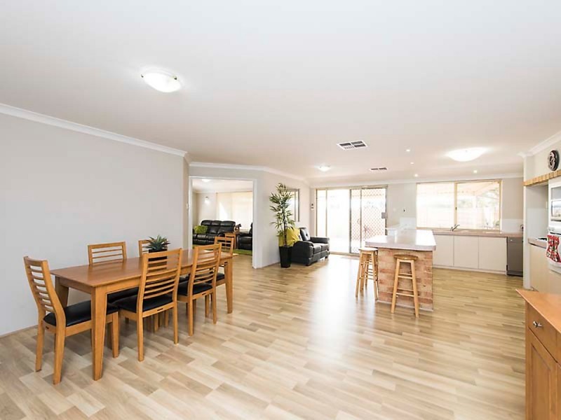 27 Harmony Parade, Singleton WA 6175