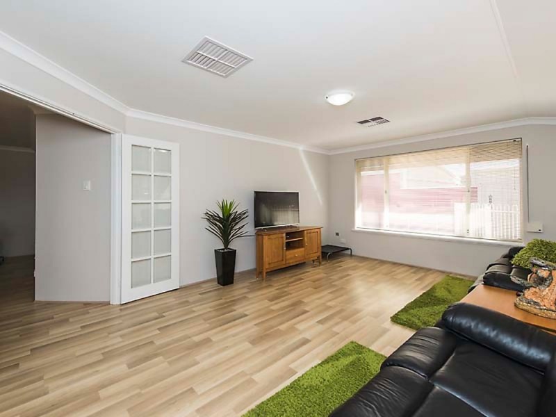 27 Harmony Parade, Singleton WA 6175