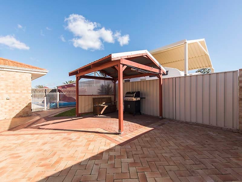 27 Harmony Parade, Singleton WA 6175