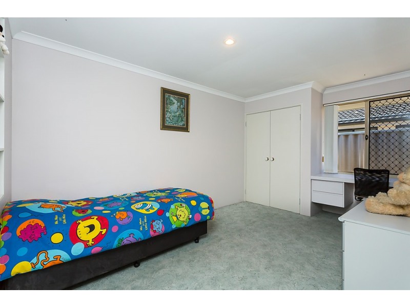 17 Sao Jorge Green, Secret Harbour WA 6173