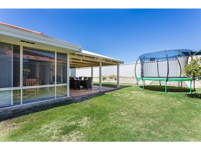 17 Sao Jorge Green, Secret Harbour WA 6173
