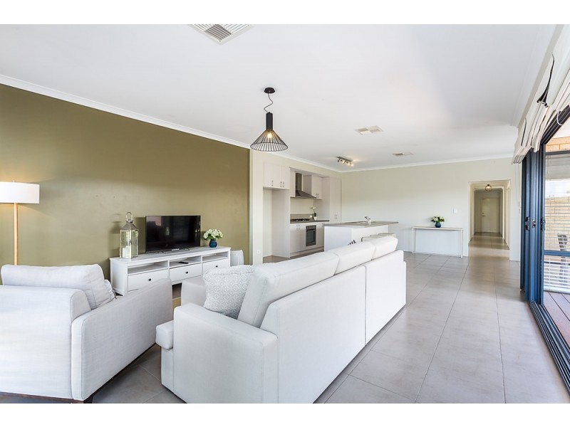 36 Clarkshill Road, Secret Harbour WA 6173