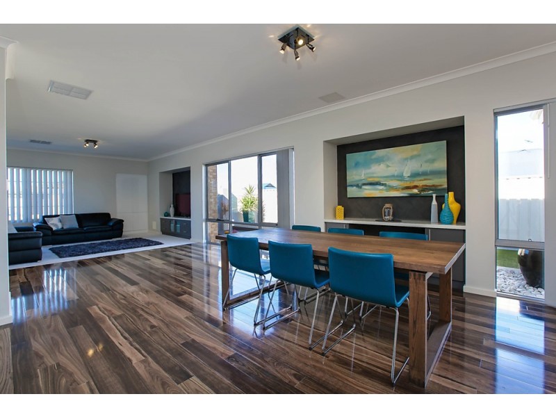 7 Gantheaume Parade, Secret Harbour WA 6173