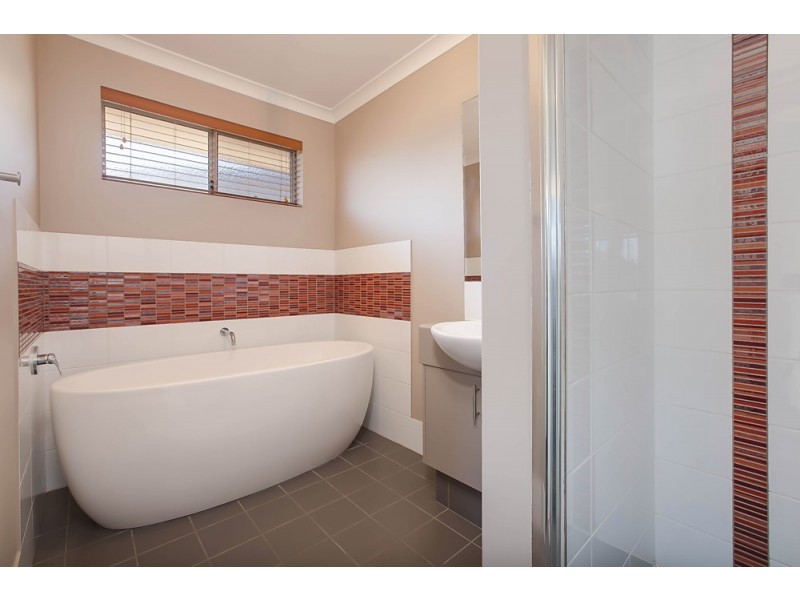 7 Gantheaume Parade, Secret Harbour WA 6173