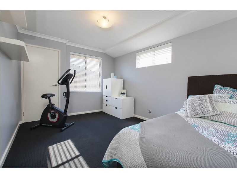 7 Gantheaume Parade, Secret Harbour WA 6173