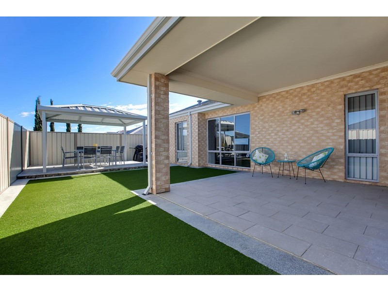 7 Gantheaume Parade, Secret Harbour WA 6173