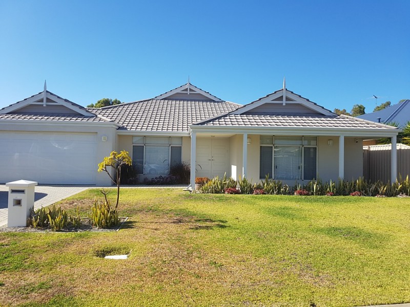 26 Sorrento Turn, Secret Harbour WA 6173