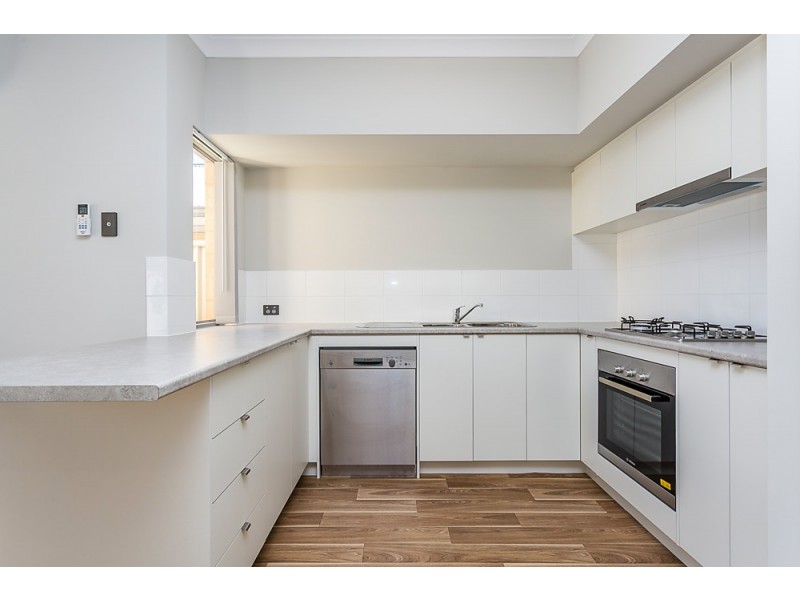 90 Aurea Boulevard, Golden Bay WA 6174