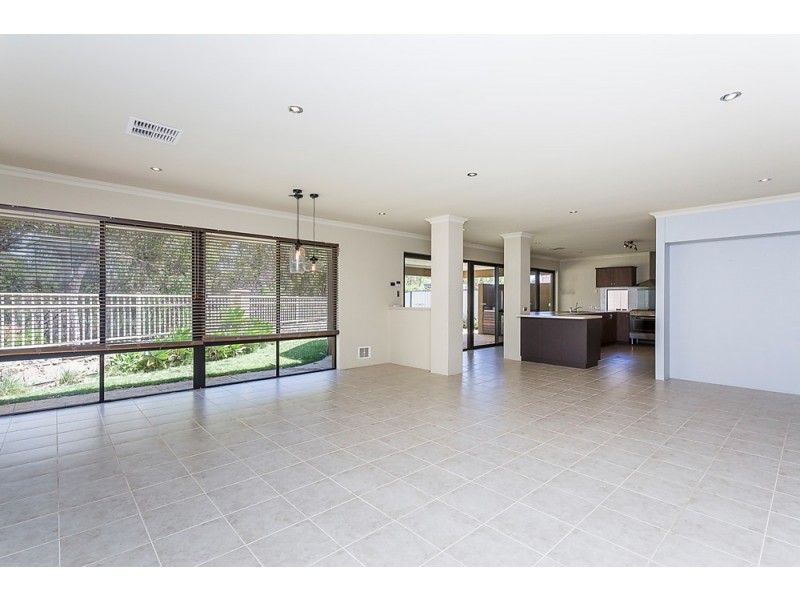 91 Portrush Parade, Meadow Springs WA 6210
