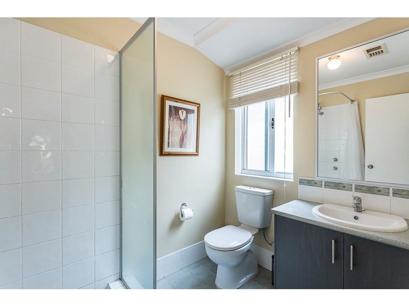 15 Warrender Heights, Secret Harbour WA 6173