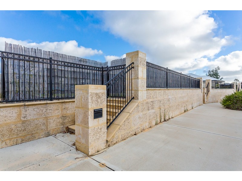 2 Toora Mews, Lakelands WA 6180
