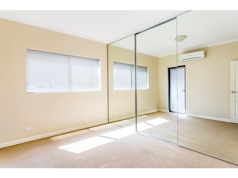 7/52 Lewington Street, Rockingham WA 6168