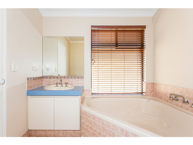 41 Karunjie Road, Golden Bay WA 6174