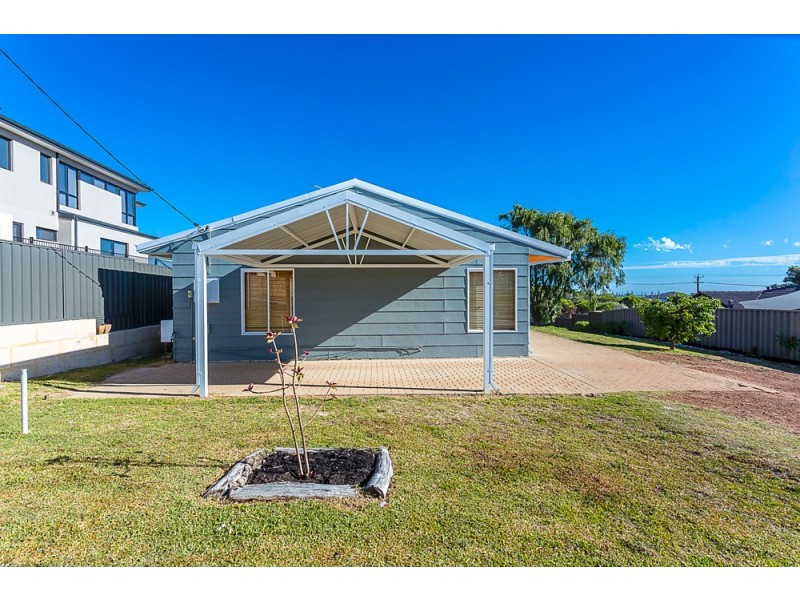 78 Crystaluna Drive, Golden Bay WA 6174