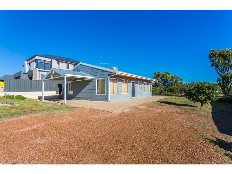 78 Crystaluna Drive, Golden Bay WA 6174