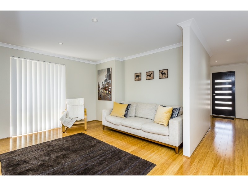 24 Caloundra Street, Secret Harbour WA 6173