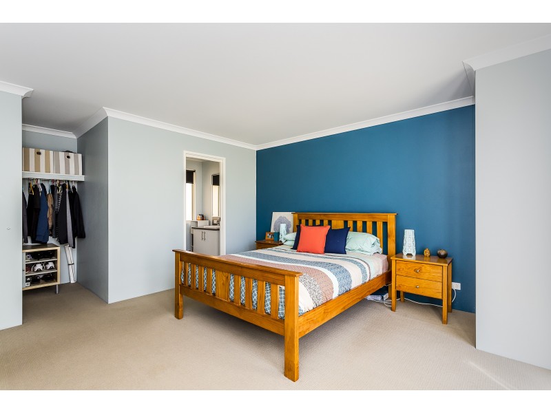 24 Caloundra Street, Secret Harbour WA 6173