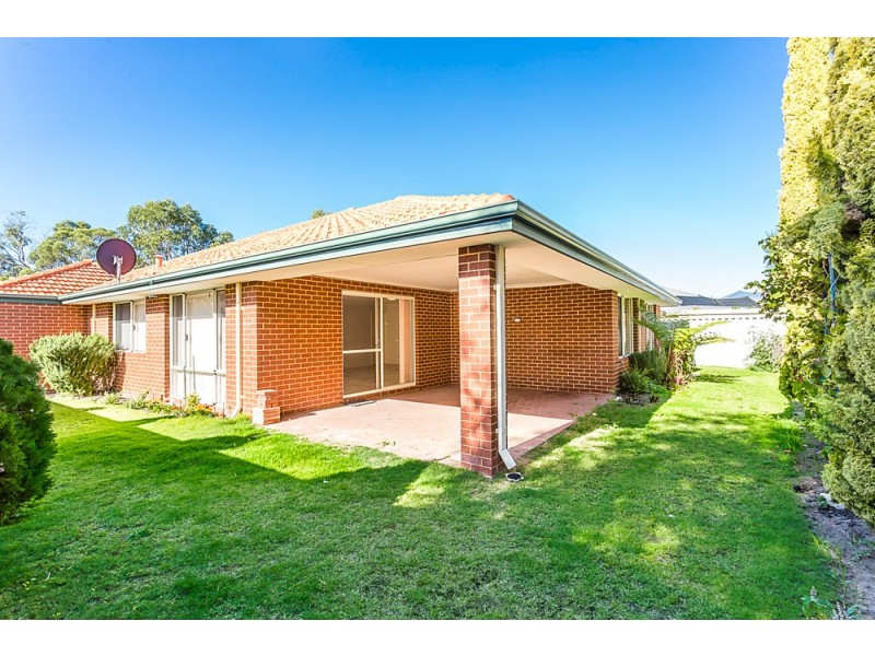 18 Hortonia Avenue, Secret Harbour WA 6173