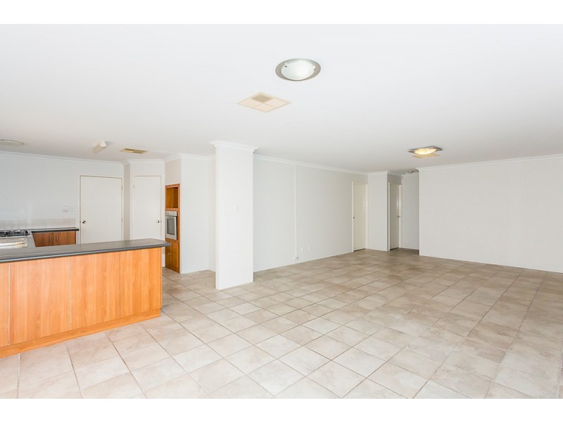 18 Hortonia Avenue, Secret Harbour WA 6173