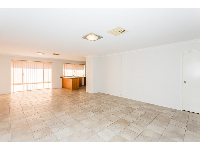 18 Hortonia Avenue, Secret Harbour WA 6173