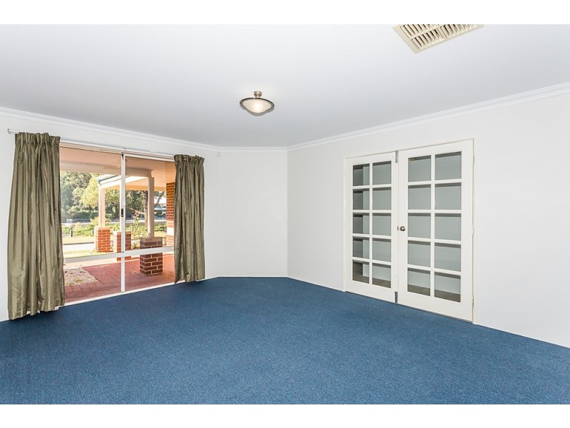 18 Hortonia Avenue, Secret Harbour WA 6173