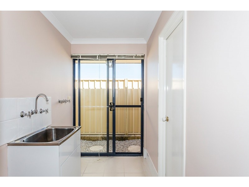 6 Liddell Link, Lakelands WA 6180