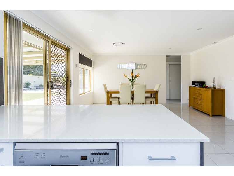 8 Armada Close, Port Kennedy WA 6172