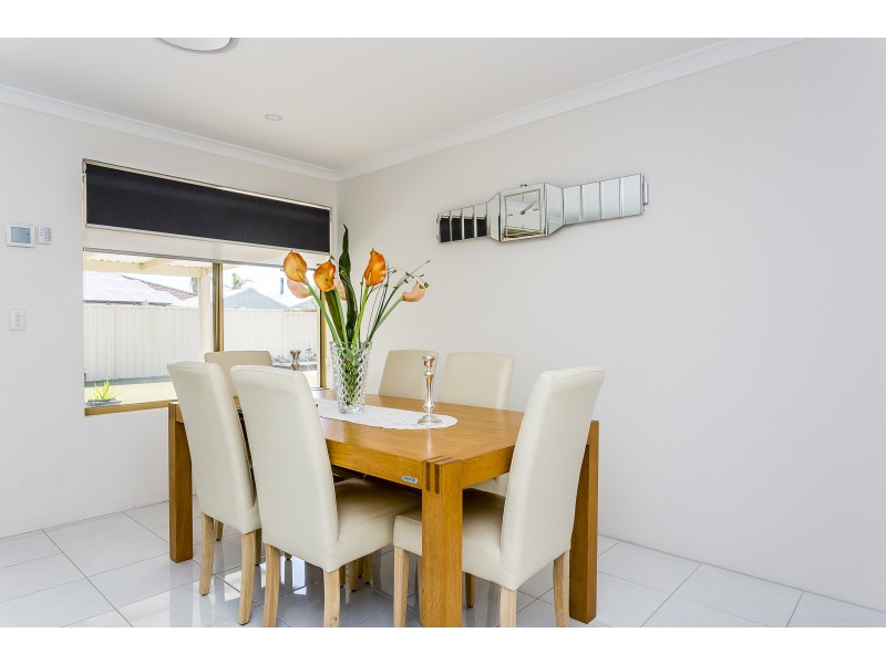 8 Armada Close, Port Kennedy WA 6172