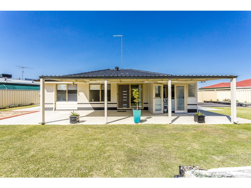 8 Armada Close, Port Kennedy WA 6172