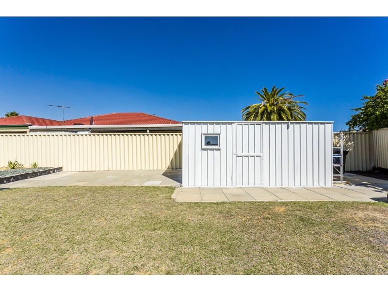 8 Armada Close, Port Kennedy WA 6172