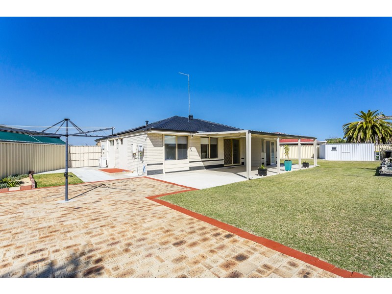 8 Armada Close, Port Kennedy WA 6172