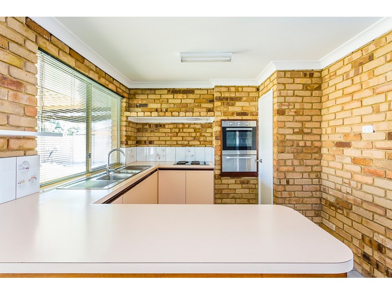 15 Florida Road, Safety Bay WA 6169