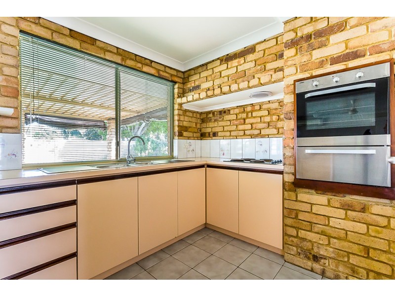 15 Florida Road, Safety Bay WA 6169