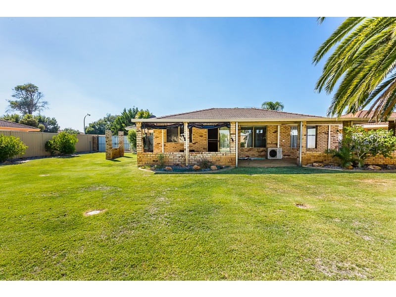 15 Florida Road, Safety Bay WA 6169