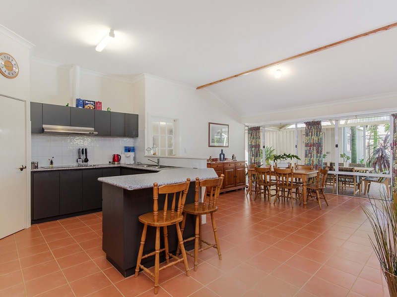 60 Arkwell Avenue, Rockingham WA 6168