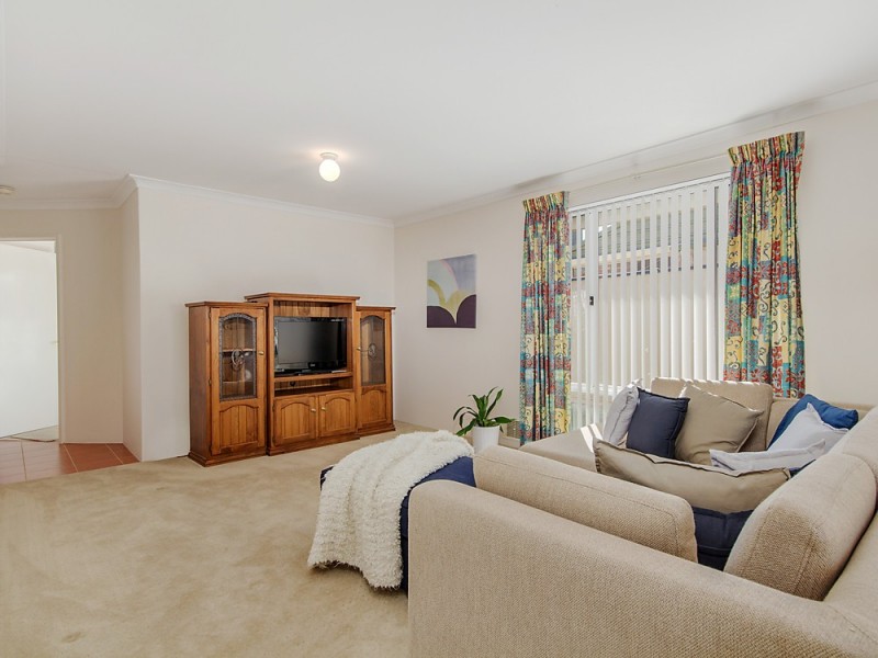 60 Arkwell Avenue, Rockingham WA 6168