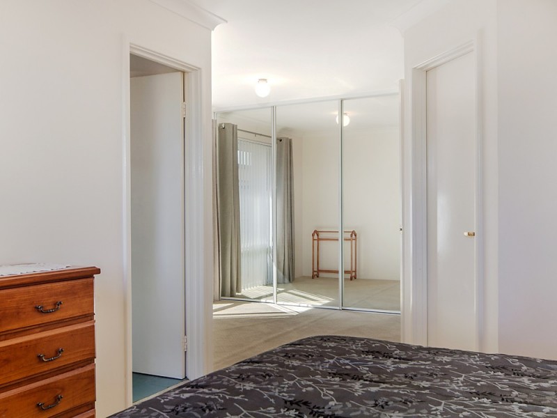 60 Arkwell Avenue, Rockingham WA 6168