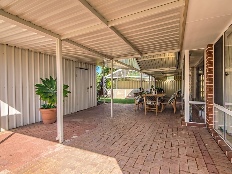 60 Arkwell Avenue, Rockingham WA 6168